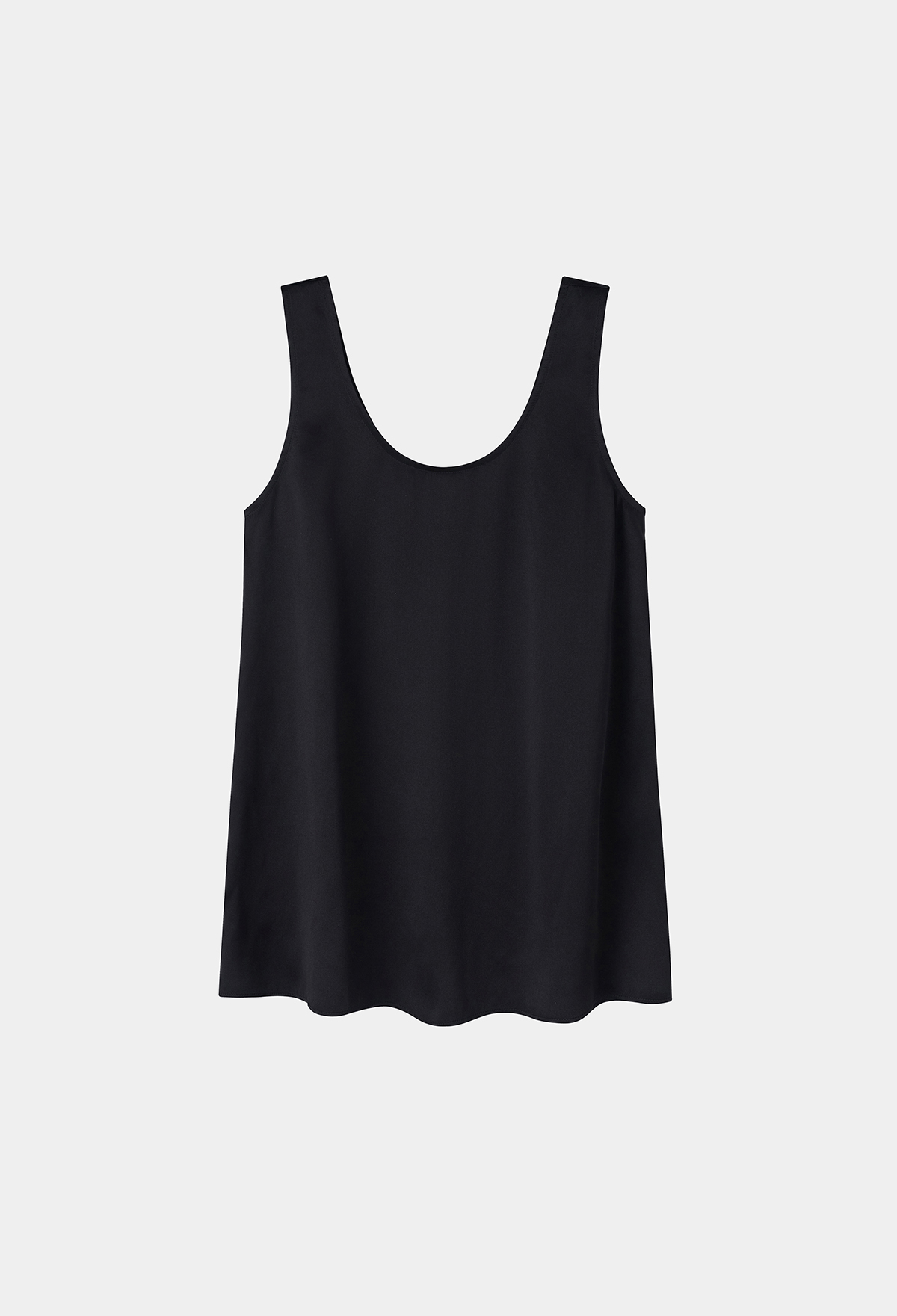 [Lee Sun-bin wearing] SILK SLEEVELESS