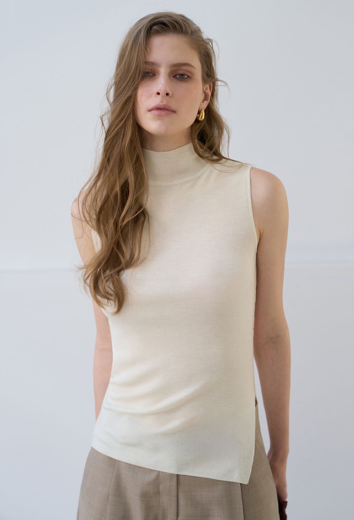 [Worn by Kim Hye-soo] FINE WOOL SLEEVELESS KNIT