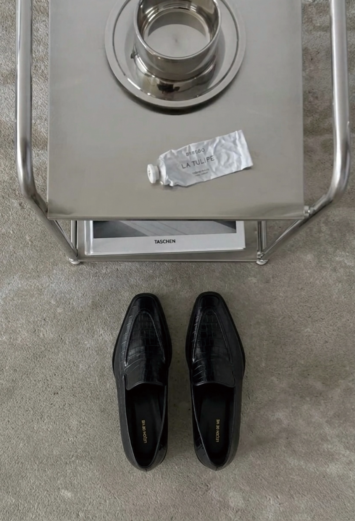 CLASSIC LEATHER LOAFERS