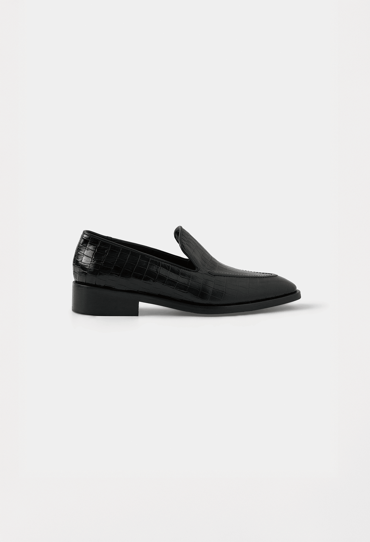 CLASSIC LEATHER LOAFERS