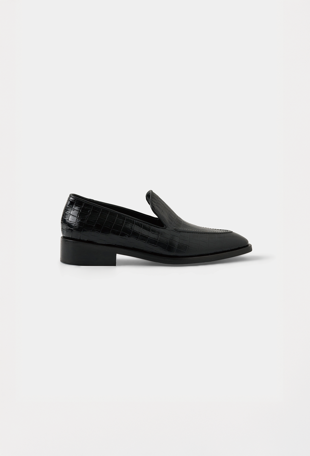 CLASSIC LEATHER LOAFERS