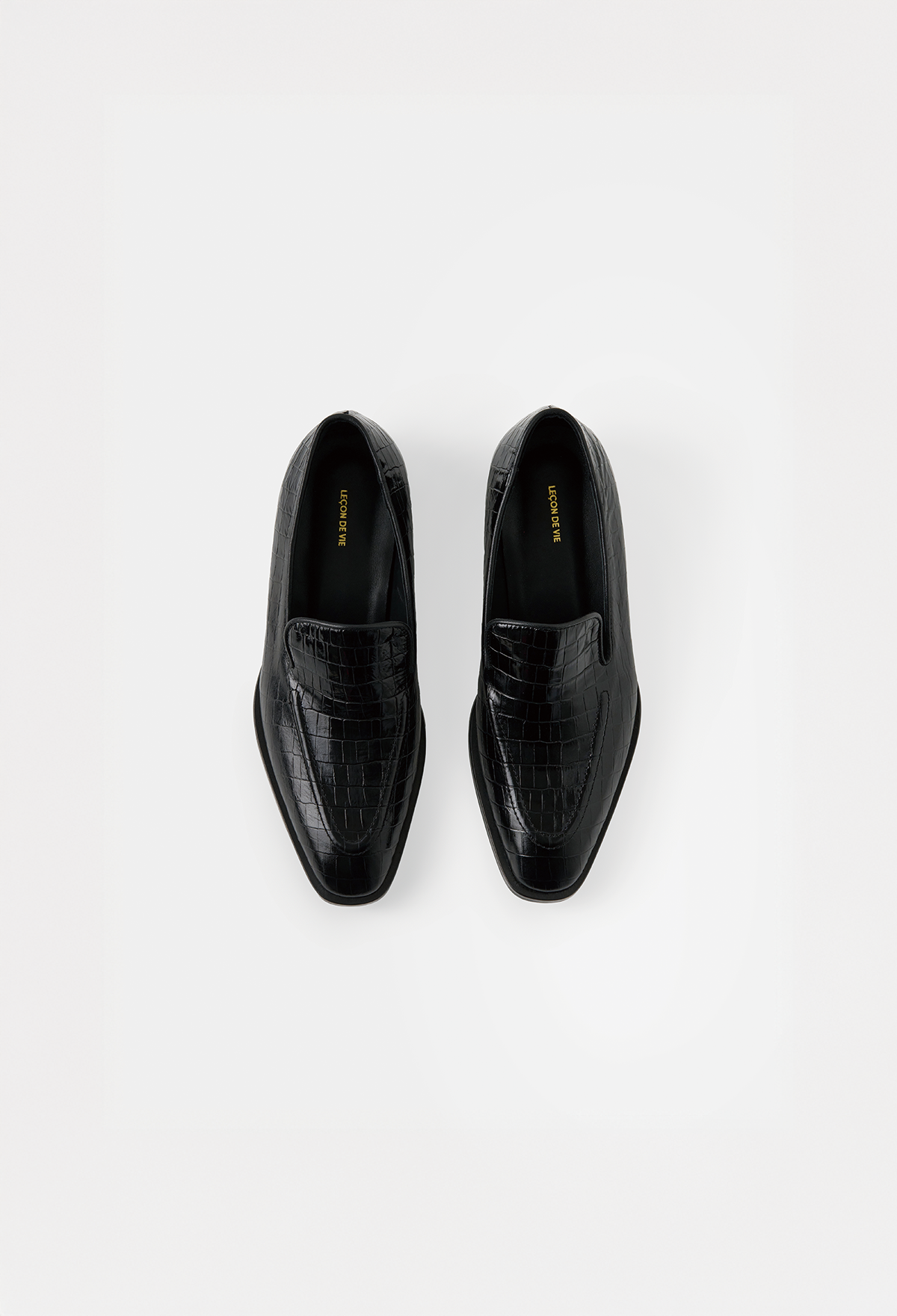 CLASSIC LEATHER LOAFERS