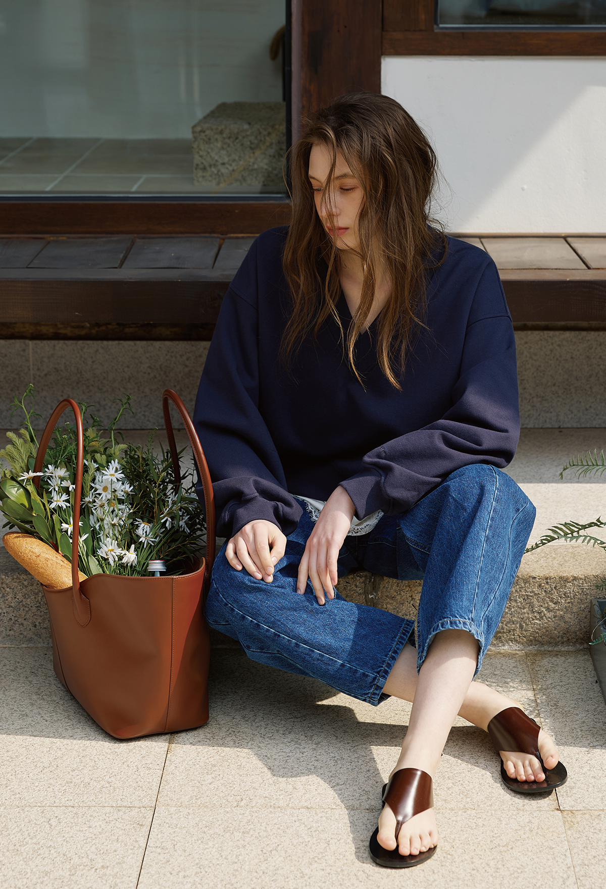 [2nd] DEEP V-NECK SWEATSHIRT