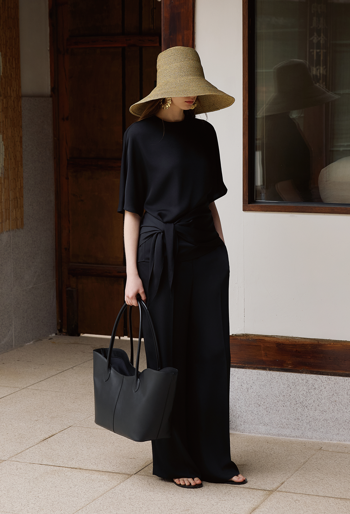 FLUID SCARF-SET BLOUSE