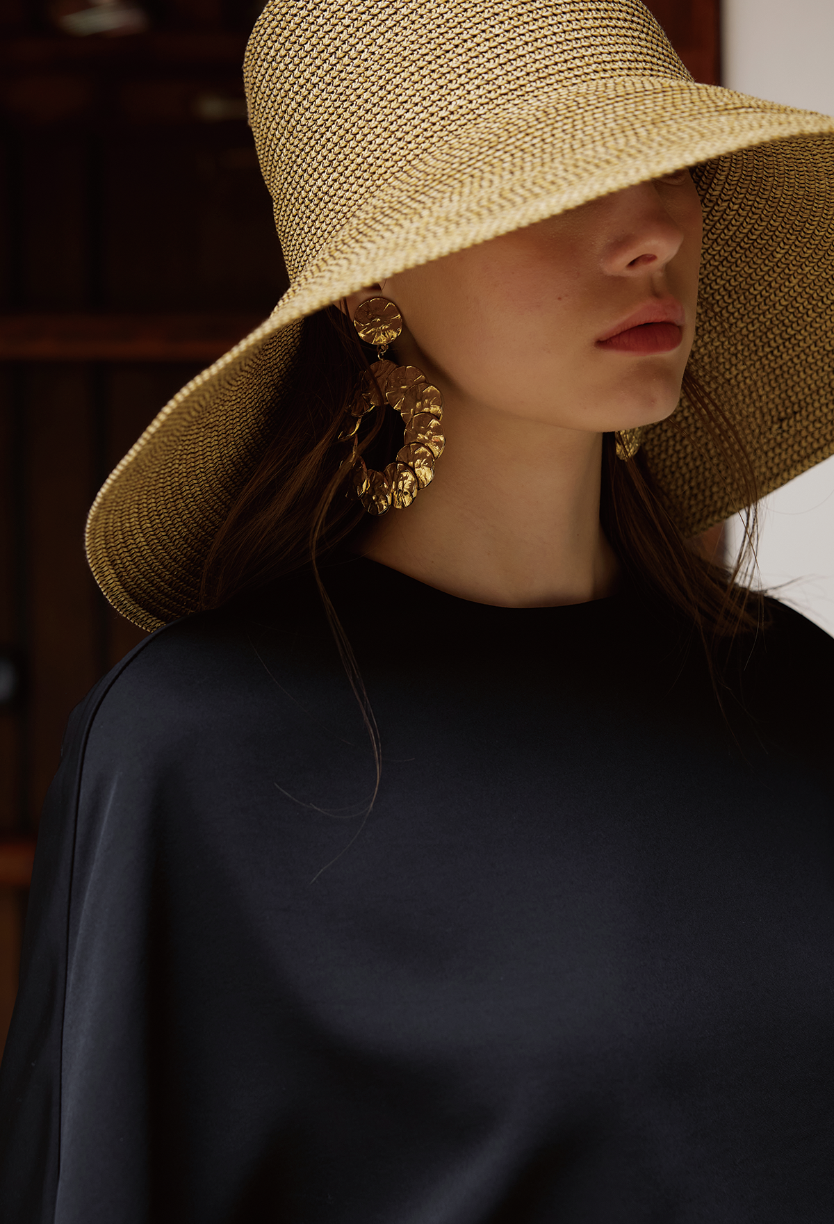 FLUID SCARF-SET BLOUSE